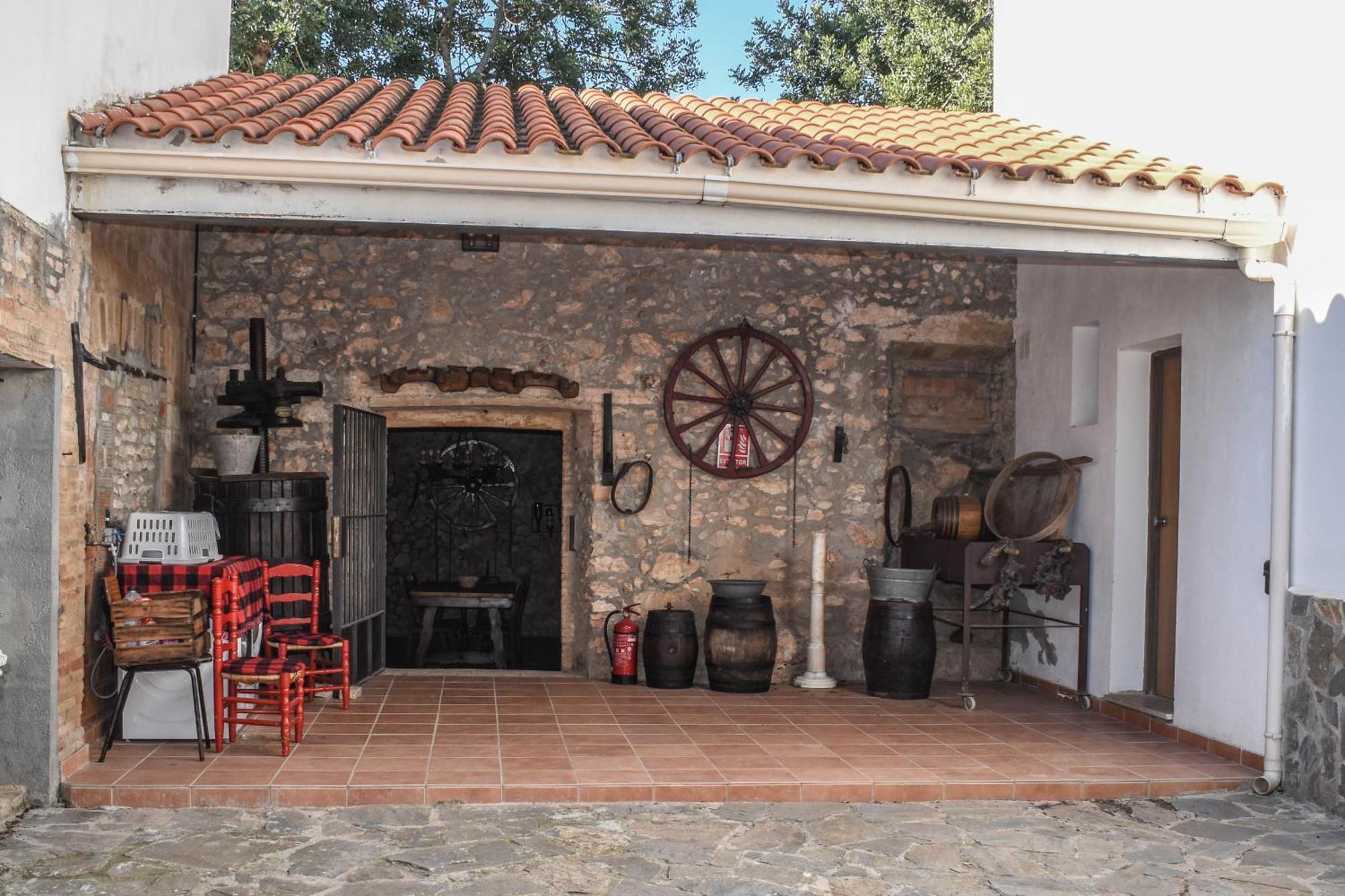 Masia St Salvador 1582 Кубеляс Екстериор снимка
